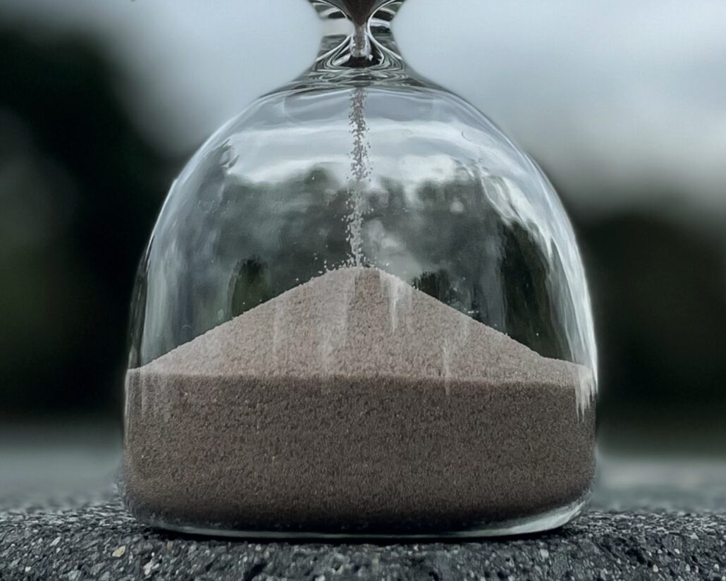 HANS B: RAUM UND ZEIT