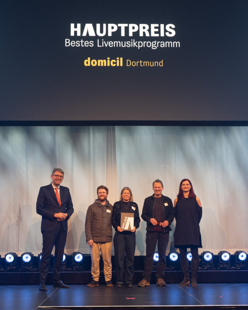 Ausgezeichnet: domicil erhält den APPLAUS Hauptpreis für „Bestes Live-Musikprogramm“