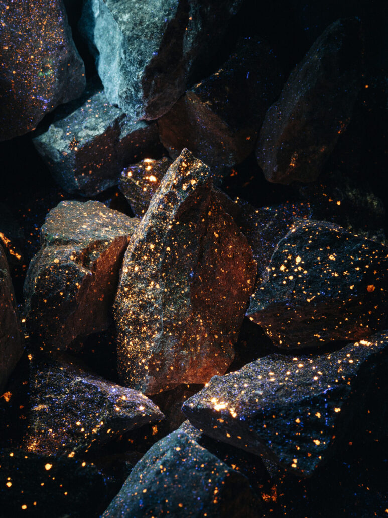 SUPERRAUM: Radiant Grounds – The Case of the Kvanefjeld Project